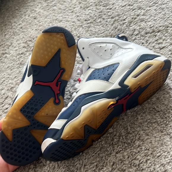Jordan 6 retro Olympic size 5.5/7 women’s - Picture 4 of 6
